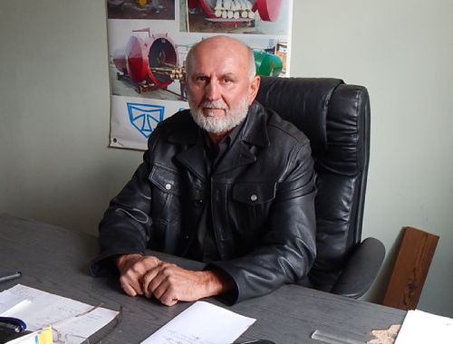 директор